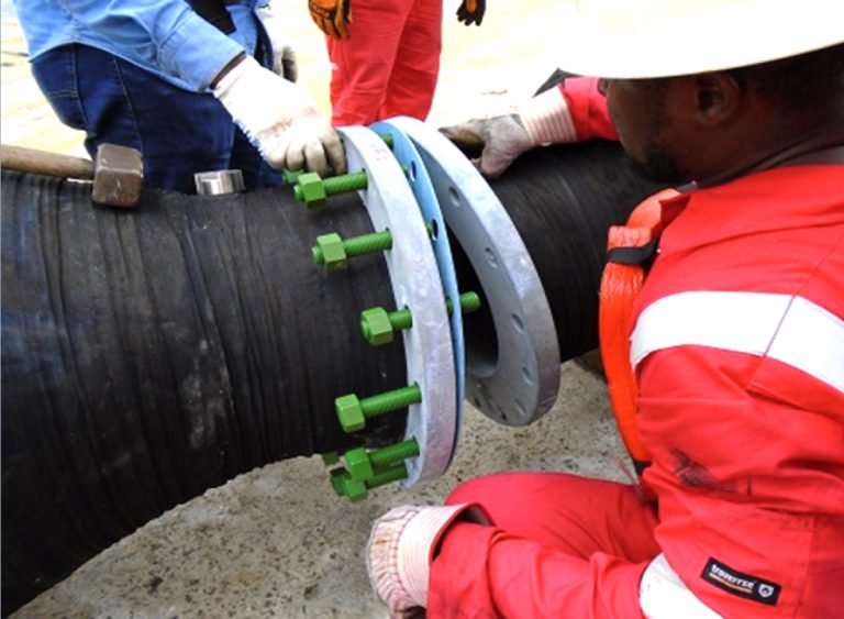 Tandem Floating hose String Assembly and Testing Front Puffin FPSO